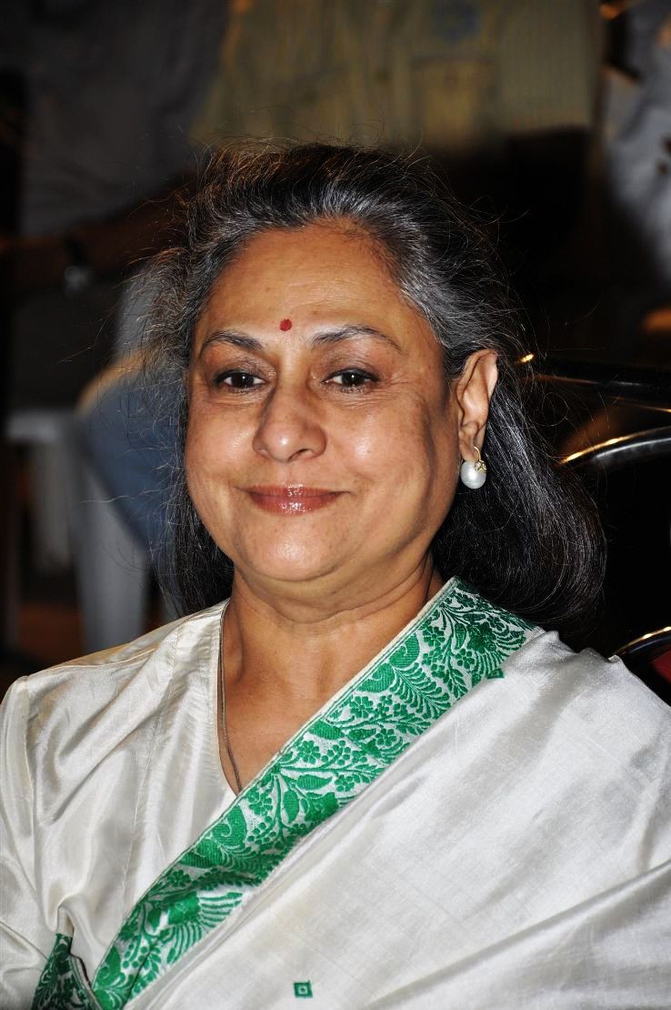 6. The moping maa – Jaya Bachchan